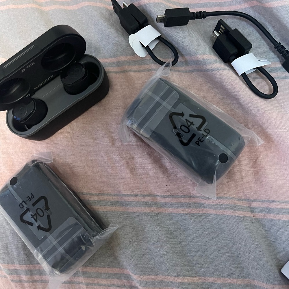 Skullcandy Jib true txt 2 wireless earbud